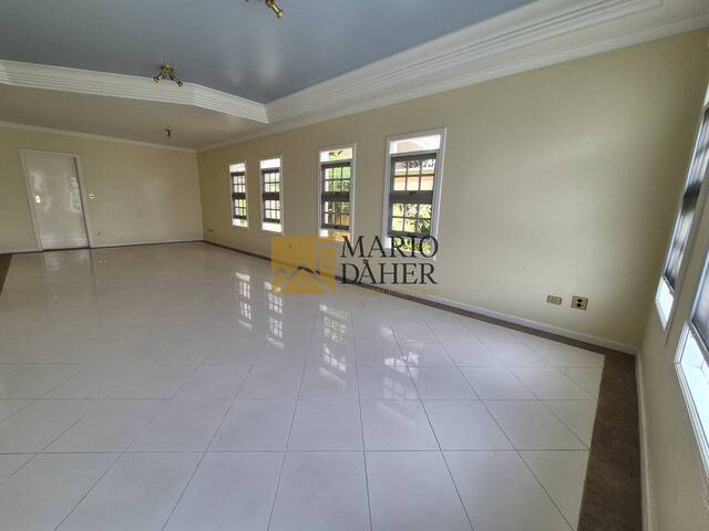 Casa para Venda em São José dos Campos - 4